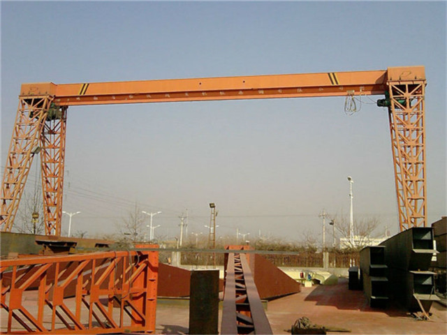 Purchase of a gantry crane 5 tons to China