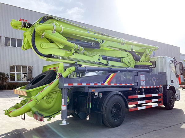 concrete pump trucks 33meters